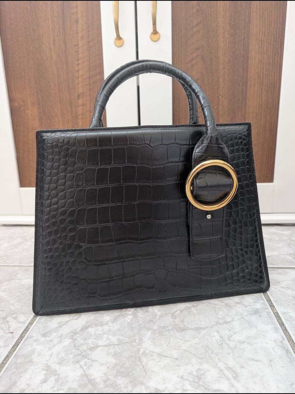 Structured Croc-Embossed Top-Handle Bag with Gold Ring Accent - Black